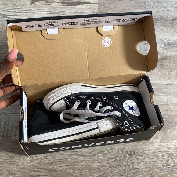 Boys black and white All star high top converse - Picture 9 of 9